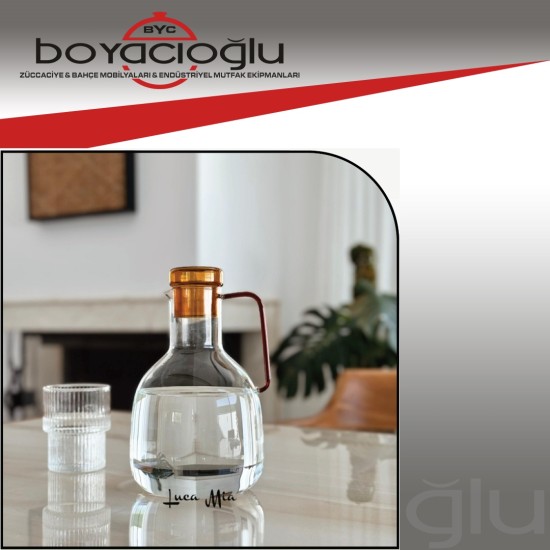 LUCA LM-0060 RENKLİ KAPAKLI CAM SÜRAHİ LUCA LM-0060 RENKLİ KAPAKLI CAM SÜRAHİ